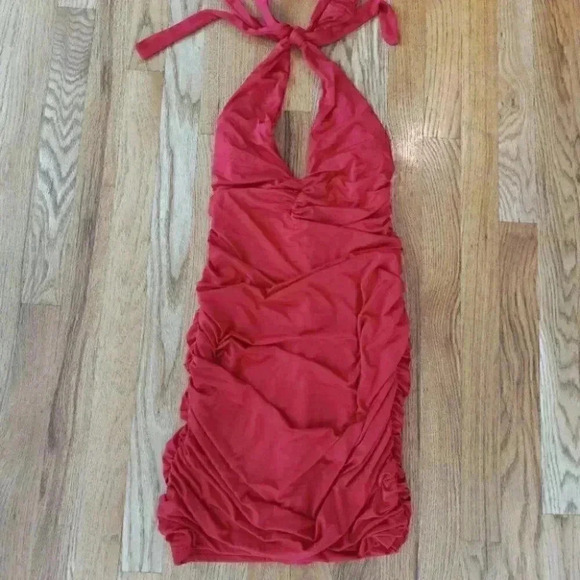Beagimeg Red Ruched Haltered Dress - Picture 1 of 3
